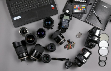 A specialized lens for Architectural